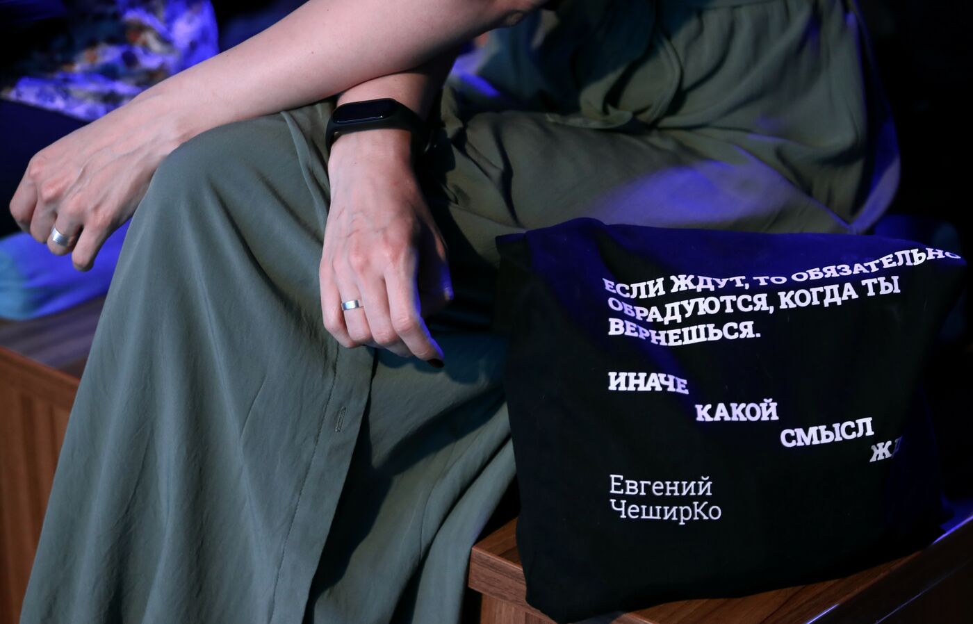 Выставка "Россия". Творческая встреча с писателем Евгением ЧеширКо