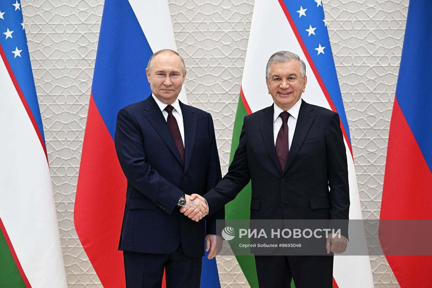 Рабочий визит президента Владимира Путина в Узбекистан. День второй