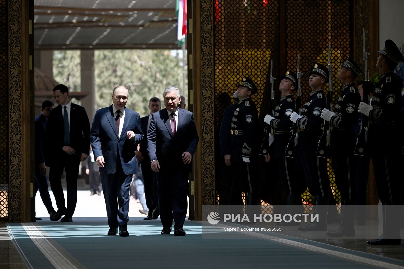 Рабочий визит президента Владимира Путина в Узбекистан. День второй