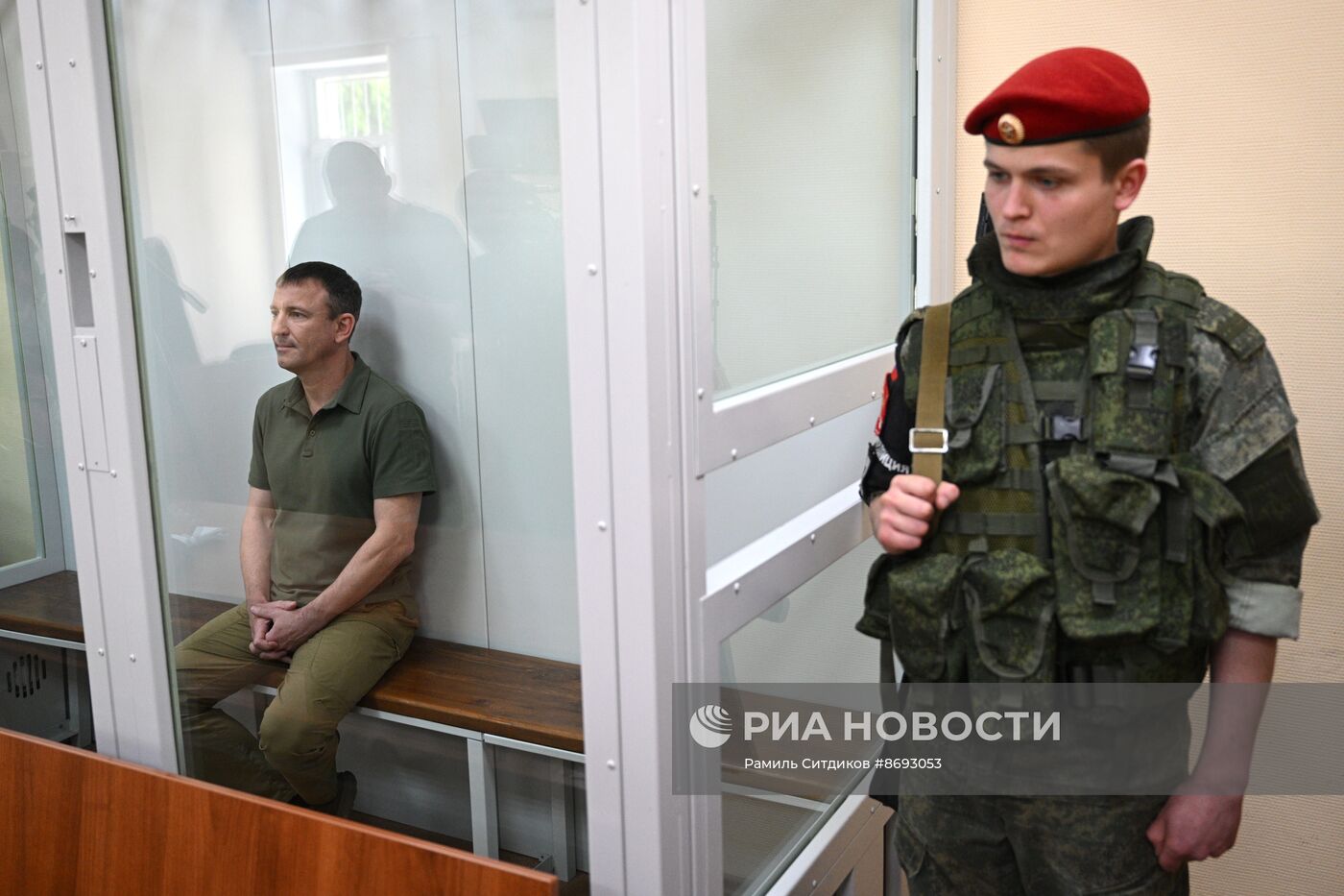 Рассмотрение ходатайства о переводе под домашний арест бывшего командующего 58-й армией И. Попова 
