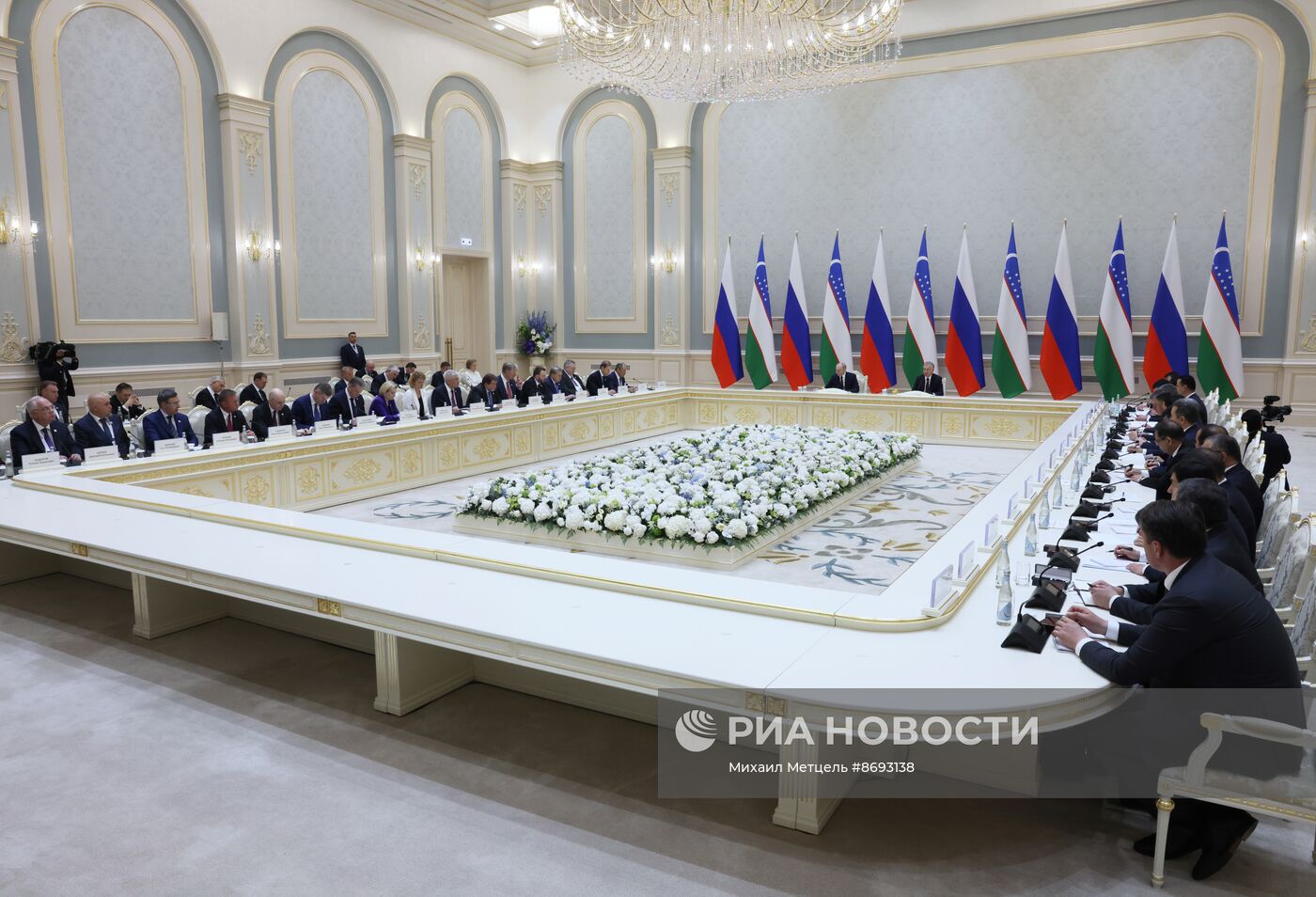 Рабочий визит президента Владимира Путина в Узбекистан. День второй