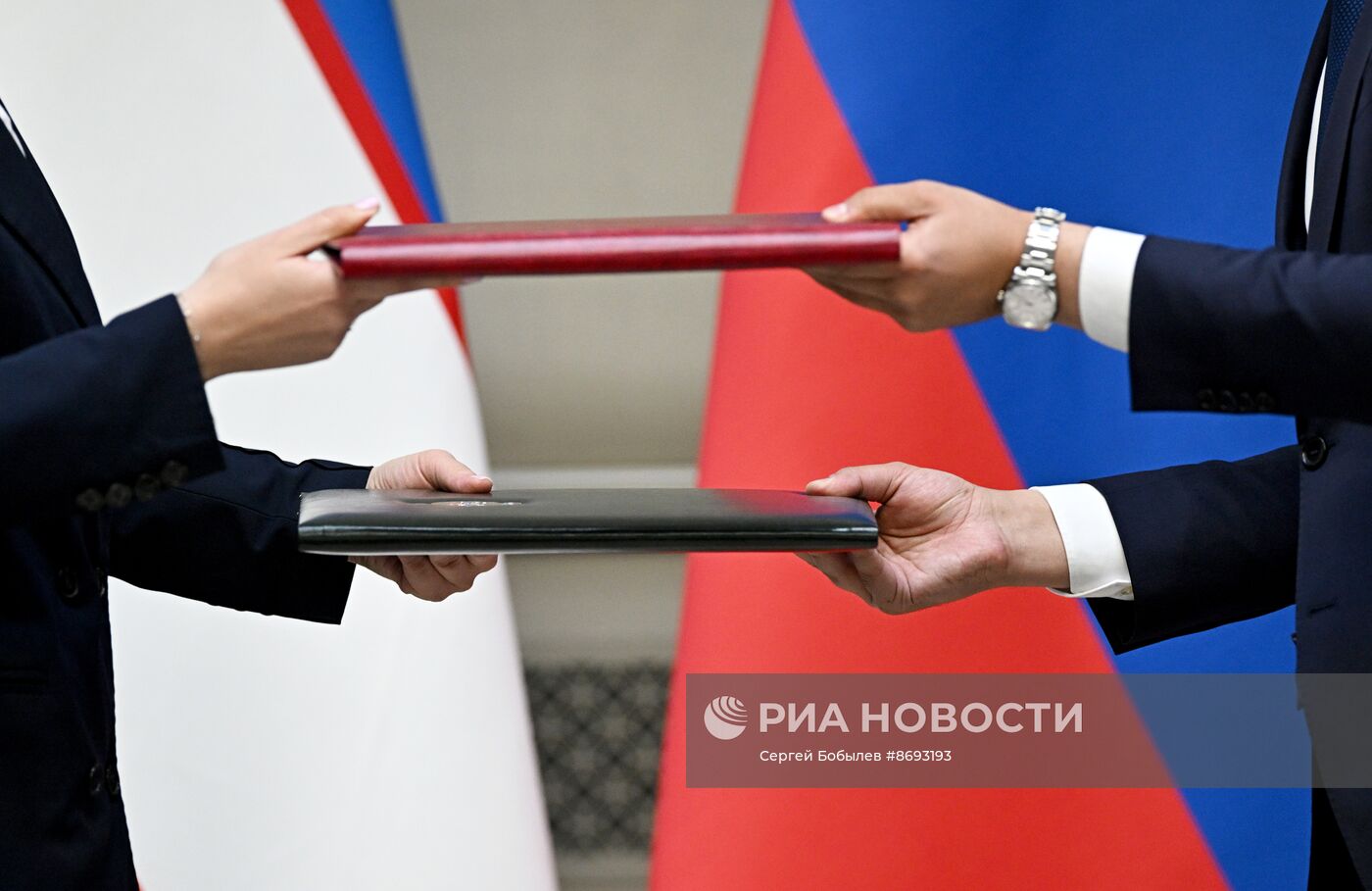 Рабочий визит президента Владимира Путина в Узбекистан. День второй
