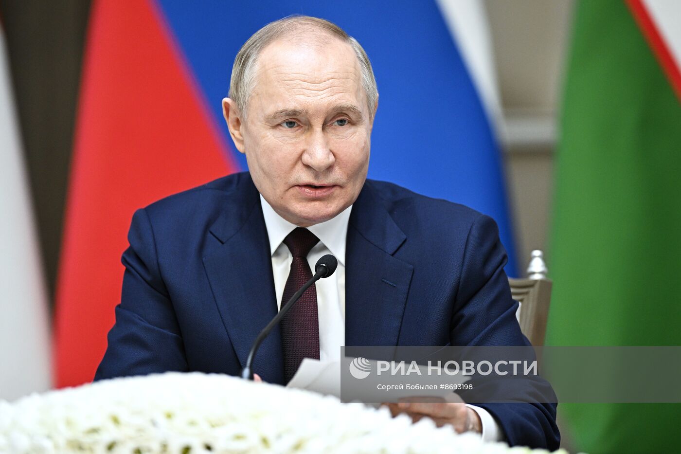 Рабочий визит президента Владимира Путина в Узбекистан. День второй