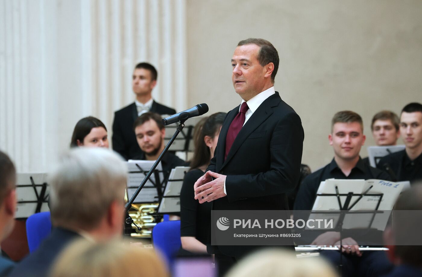 Рабочая поездка заместителя председателя Совбеза РФ Д. Медведева в Северо-Западный федеральный округ