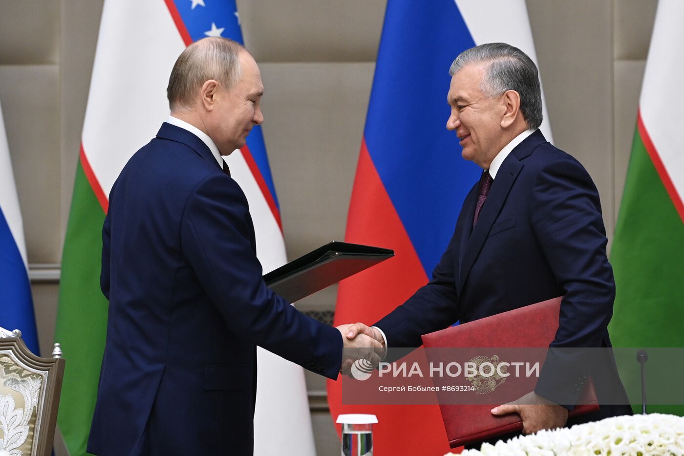 Рабочий визит президента Владимира Путина в Узбекистан. День второй