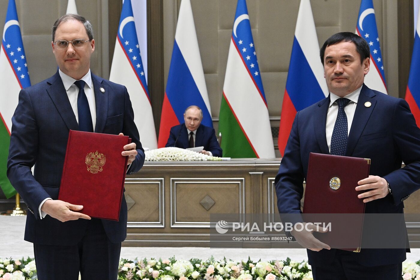Рабочий визит президента Владимира Путина в Узбекистан. День второй