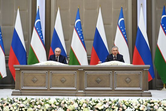Рабочий визит президента Владимира Путина в Узбекистан. День второй