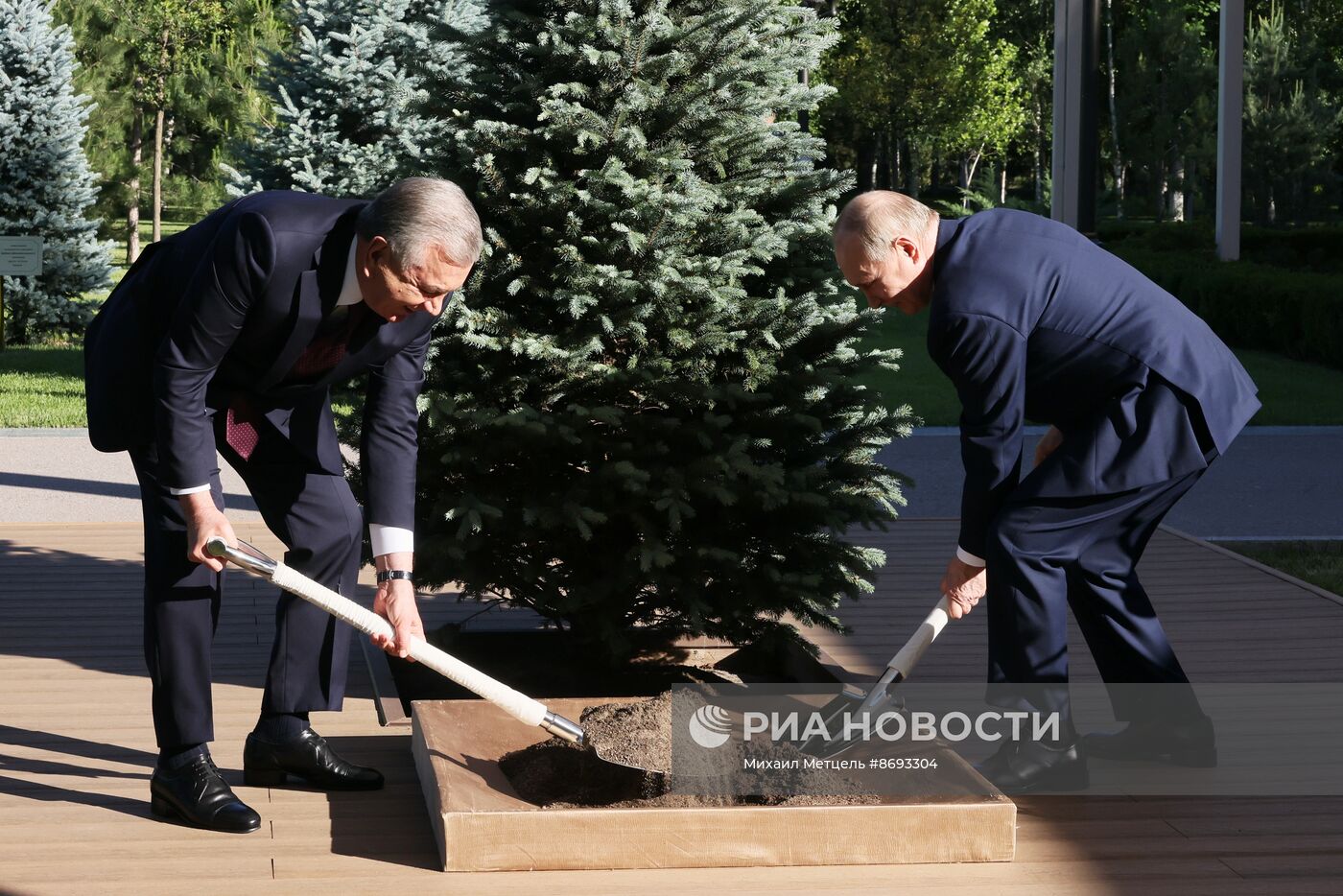 Рабочий визит президента Владимира Путина в Узбекистан. День второй