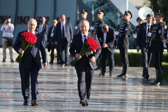 Рабочий визит президента Владимира Путина в Узбекистан. День второй