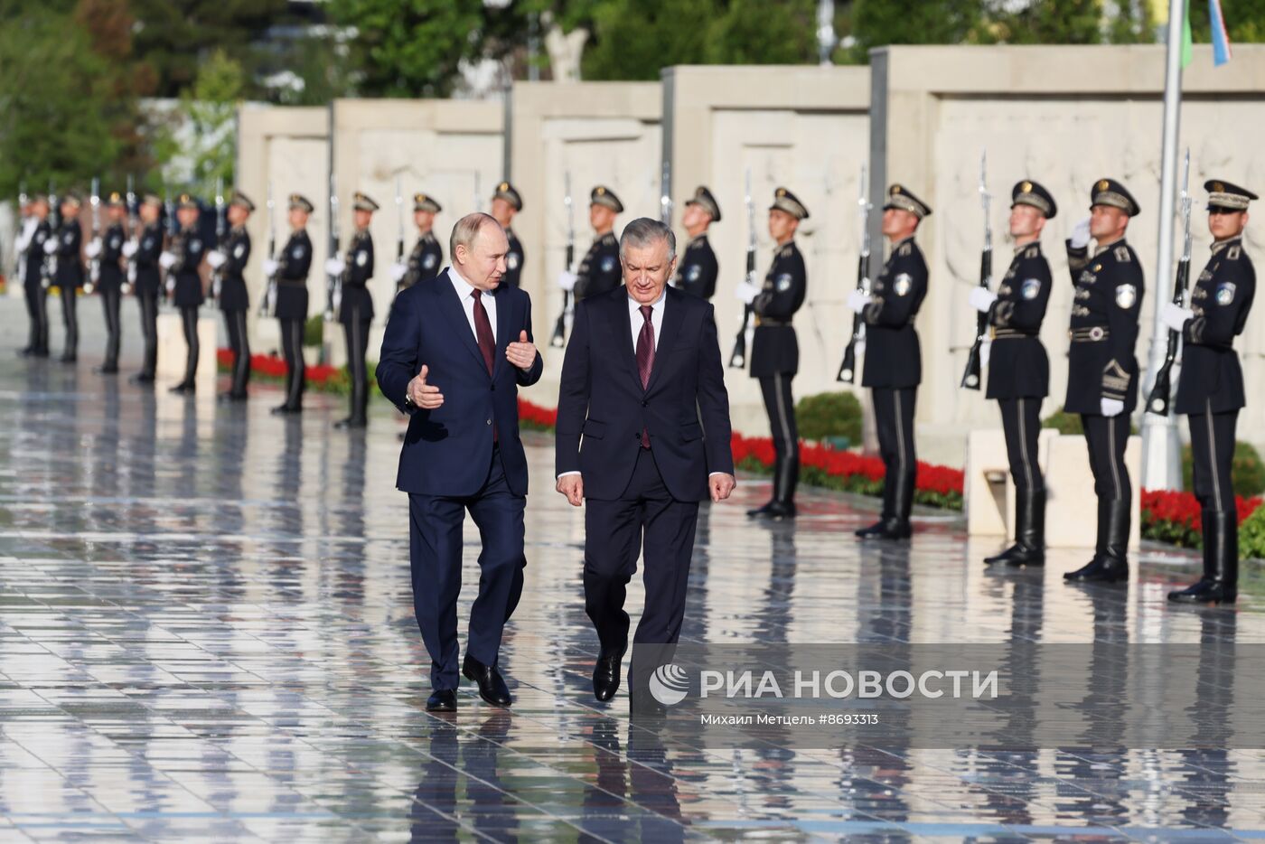 Рабочий визит президента Владимира Путина в Узбекистан. День второй