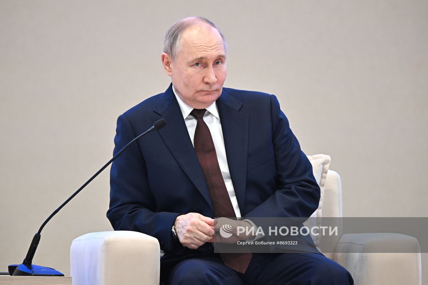 Рабочий визит президента Владимира Путина в Узбекистан. День второй