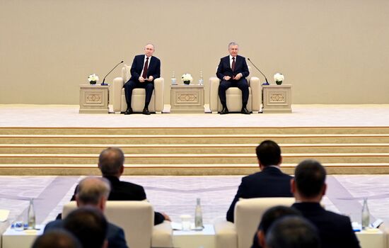 Рабочий визит президента Владимира Путина в Узбекистан. День второй