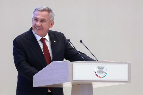 Рабочий визит президента Владимира Путина в Узбекистан. День второй