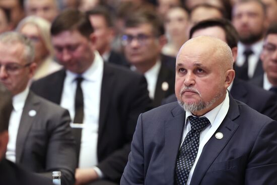 Рабочий визит президента Владимира Путина в Узбекистан. День второй