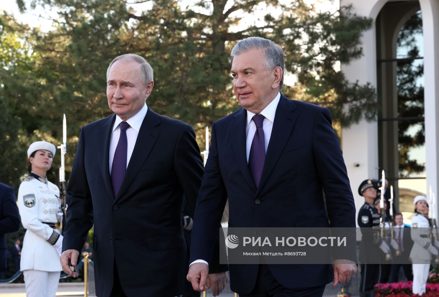 Президент Владимир Путин ответил на вопросы российских СМИ по итогам визита в Узбекистан