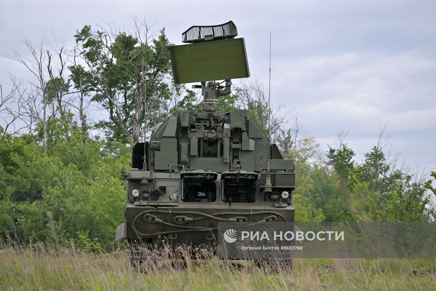 Боевое дежурство ЗРК "Тор-М2" ЦВО в зоне спецоперации