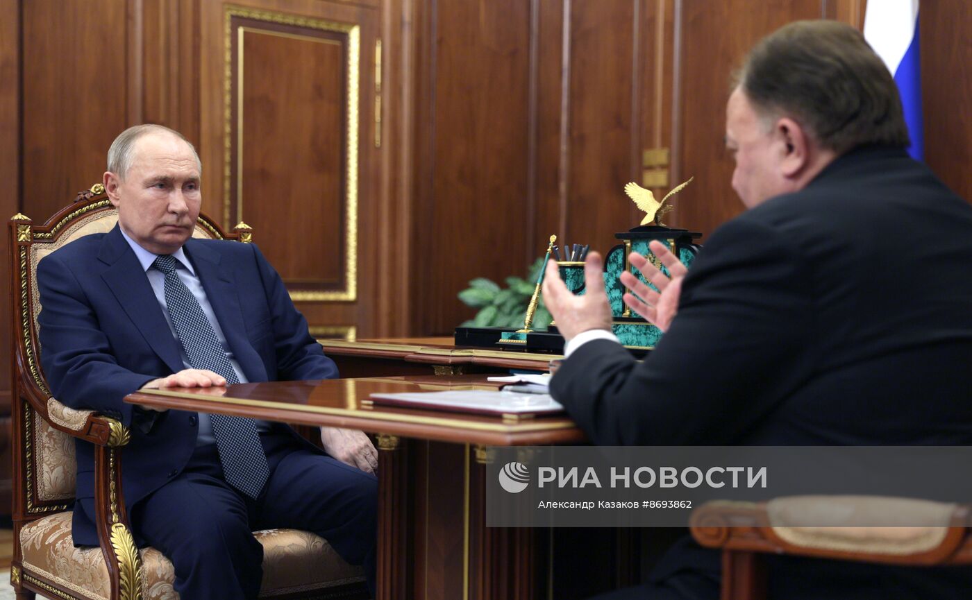 Президент Владимир Путин встретился с главой Ингушетии М. Калиматовым