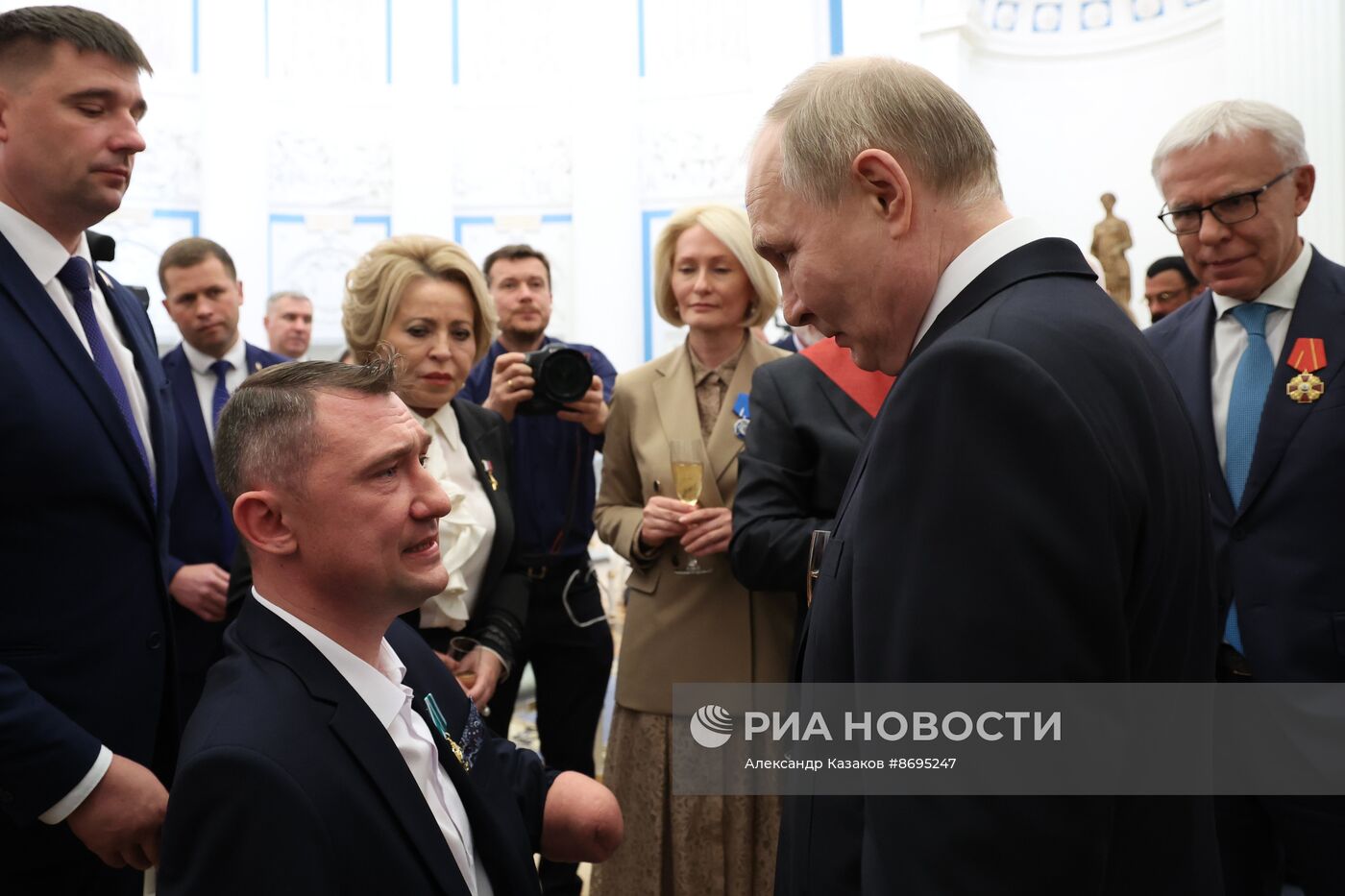 Президент Владимир Путин вручил высшие государственные награды РФ