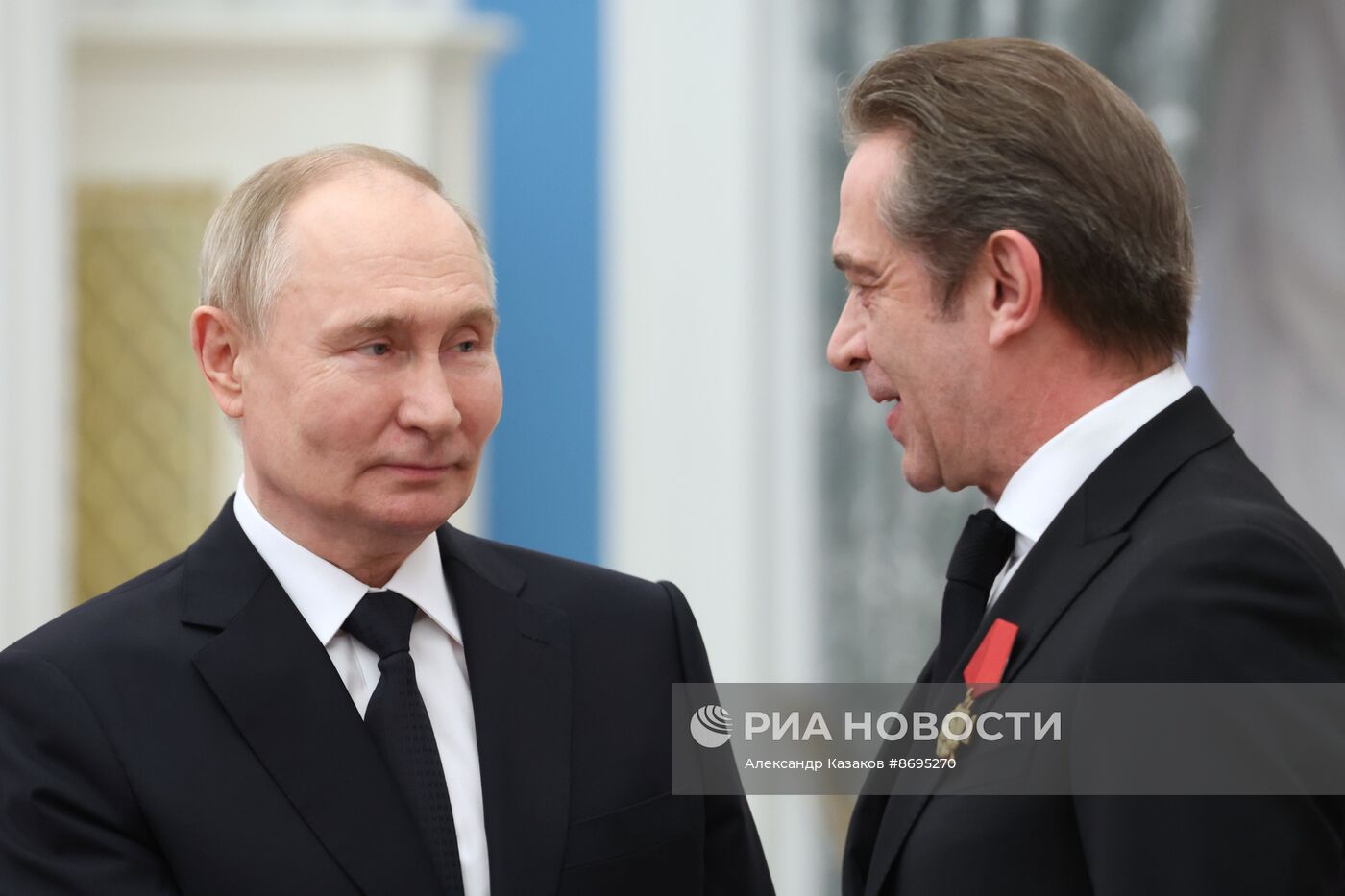 Президент Владимир Путин вручил высшие государственные награды РФ