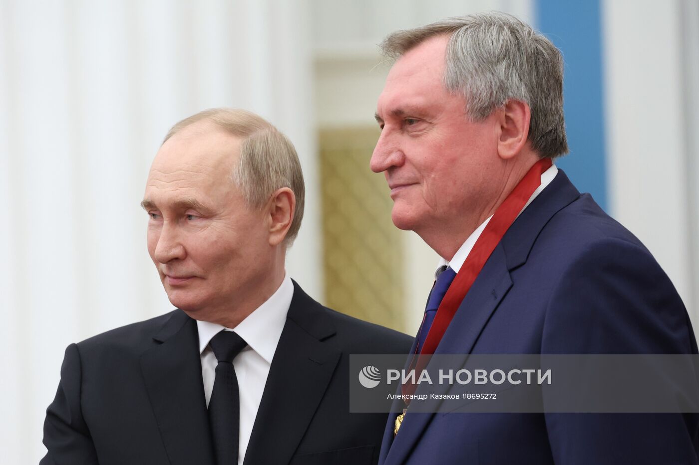 Президент Владимир Путин вручил высшие государственные награды РФ