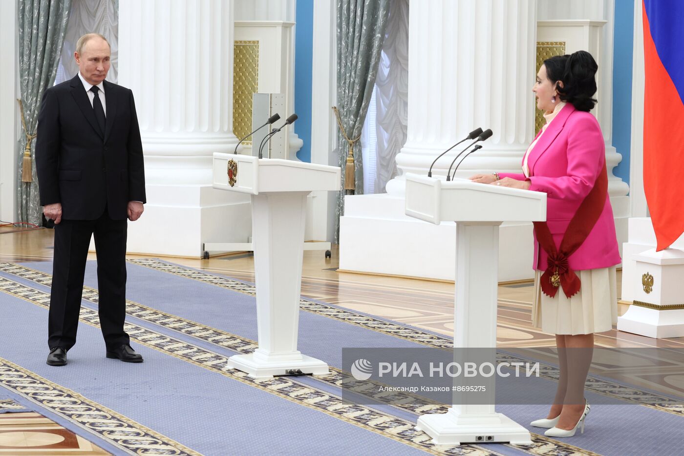 Президент Владимир Путин вручил высшие государственные награды РФ