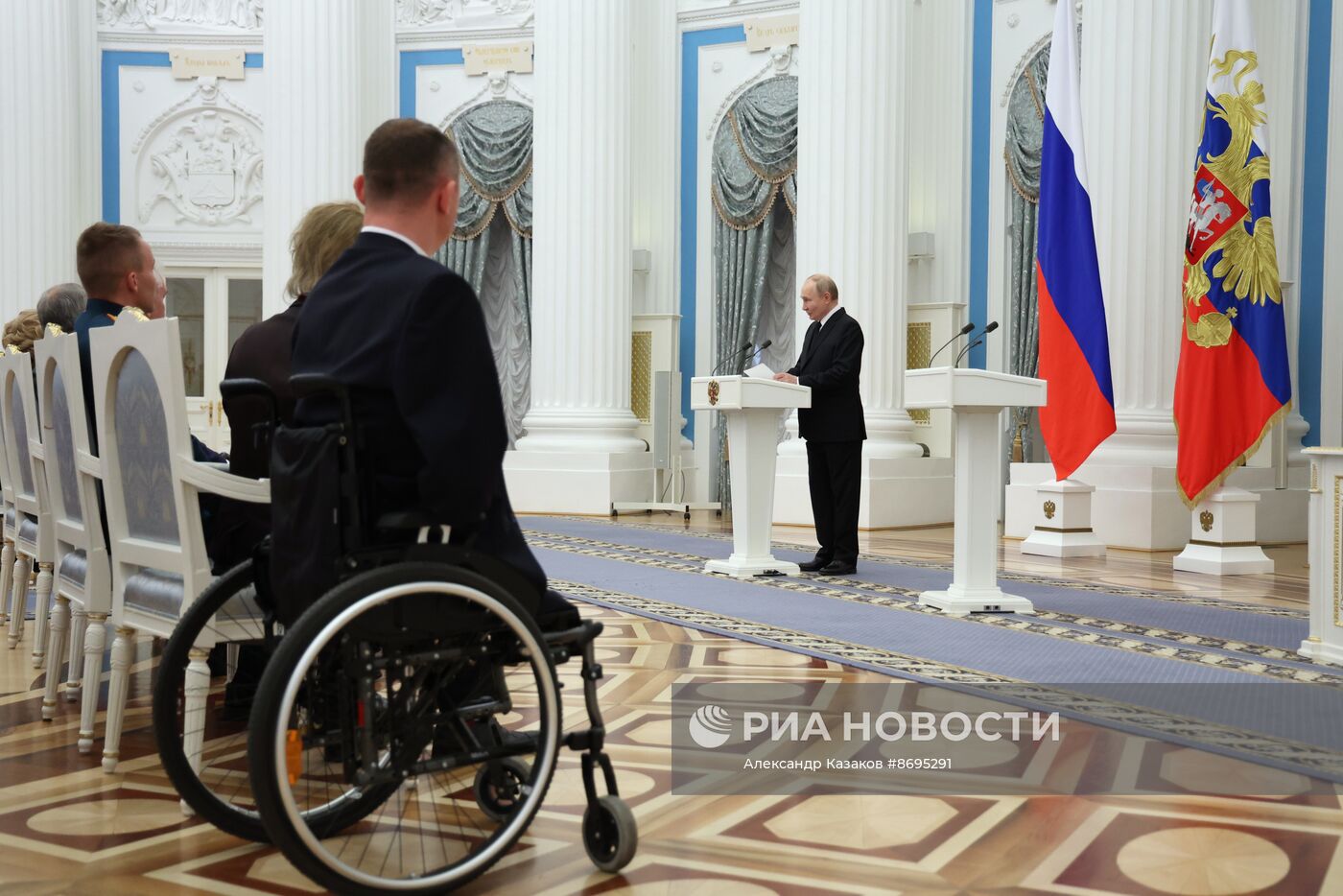 Президент Владимир Путин вручил высшие государственные награды РФ