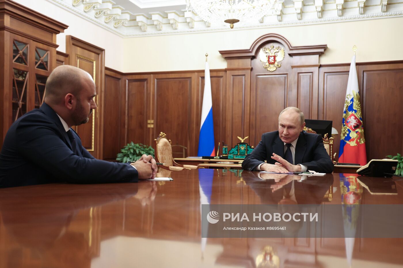Президент Владимир Путин встретился с главой правительства Тульской области Вячеславом Федорищевым