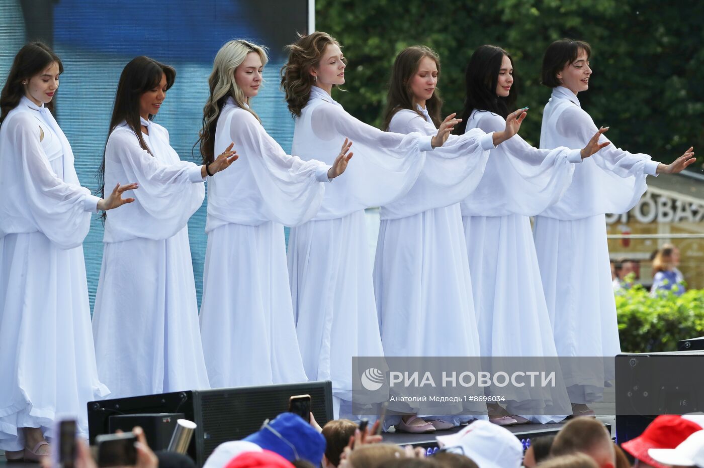 Выставка "Россия". Церемония открытия Международного фестиваля детства и юности "Фестиваль Движения Первых"