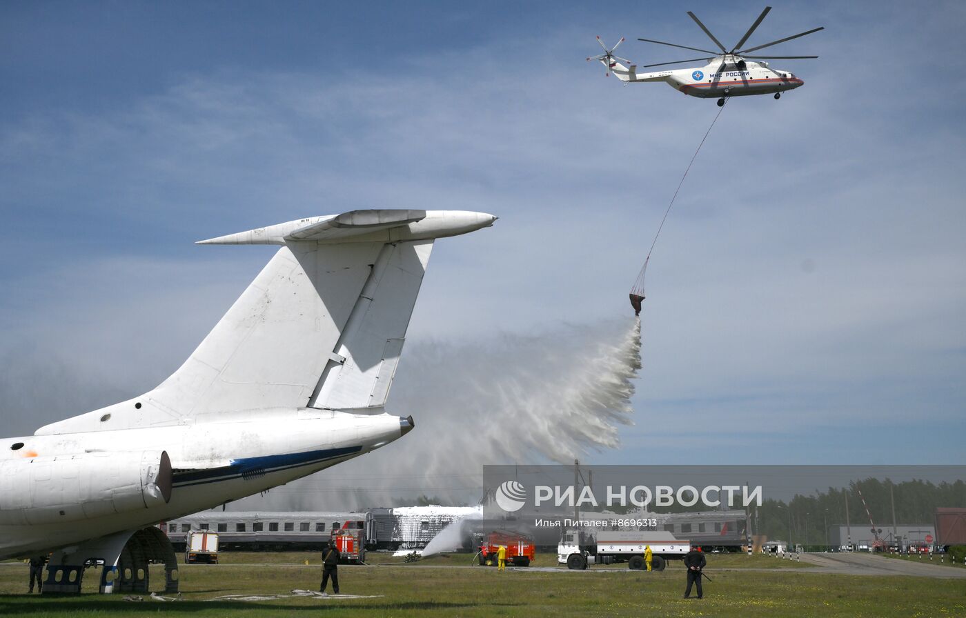 Учения МЧС России на территории Ногинского спасательного центра