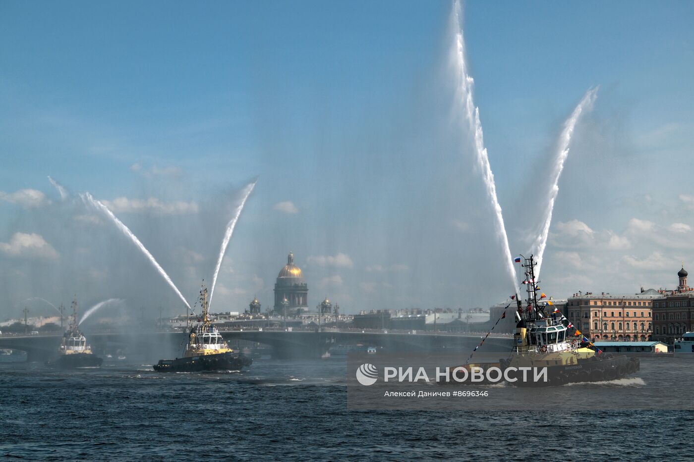 Фестиваль ледоколов в Санкт-Петербурге