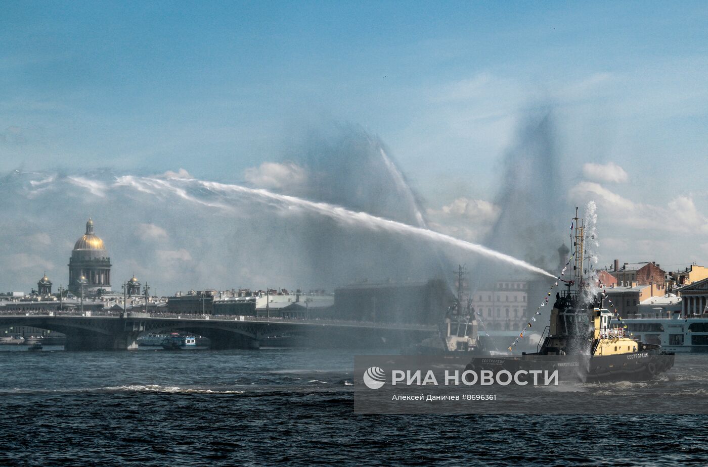 Фестиваль ледоколов в Санкт-Петербурге