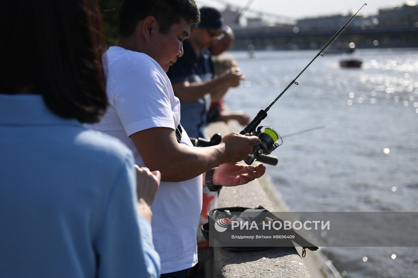 Чемпионат по рыбалке в рамках фестиваля "Москва - на волне. Рыбная неделя"