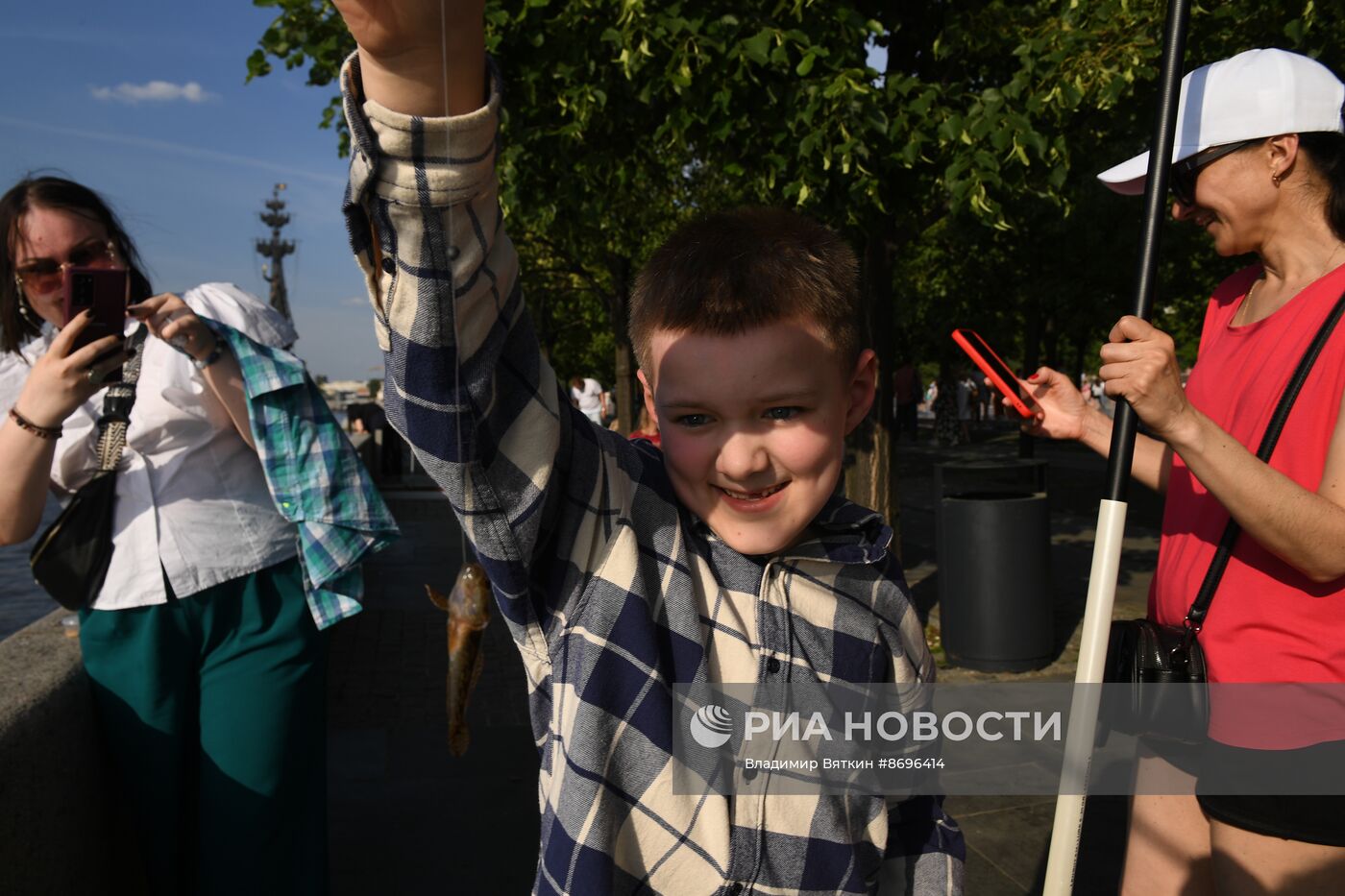 Чемпионат по рыбалке в рамках фестиваля "Москва - на волне. Рыбная неделя"