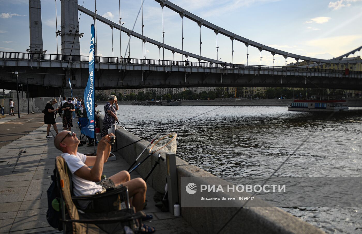 Чемпионат по рыбалке в рамках фестиваля "Москва - на волне. Рыбная неделя"