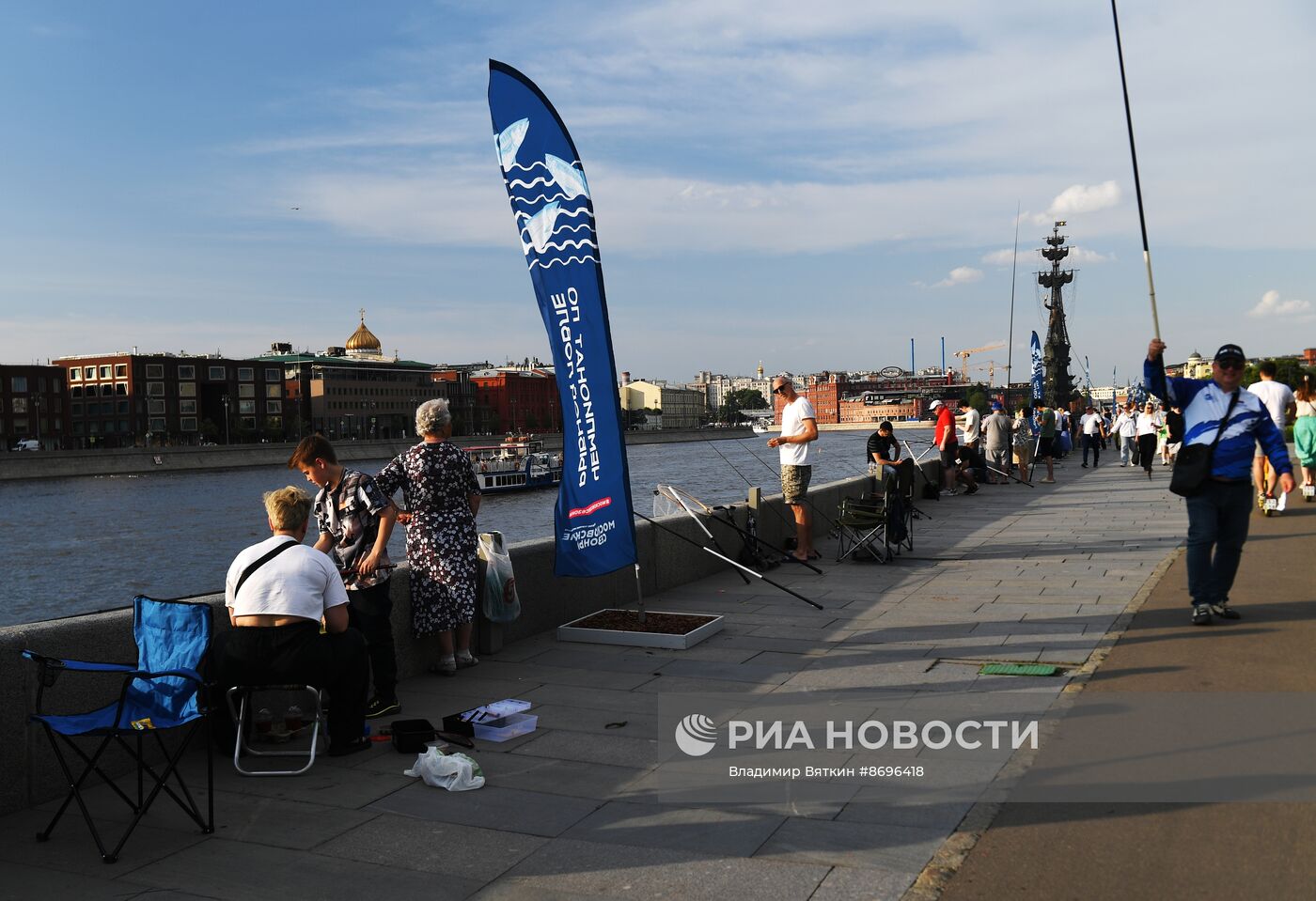 Чемпионат по рыбалке в рамках фестиваля "Москва - на волне. Рыбная неделя"