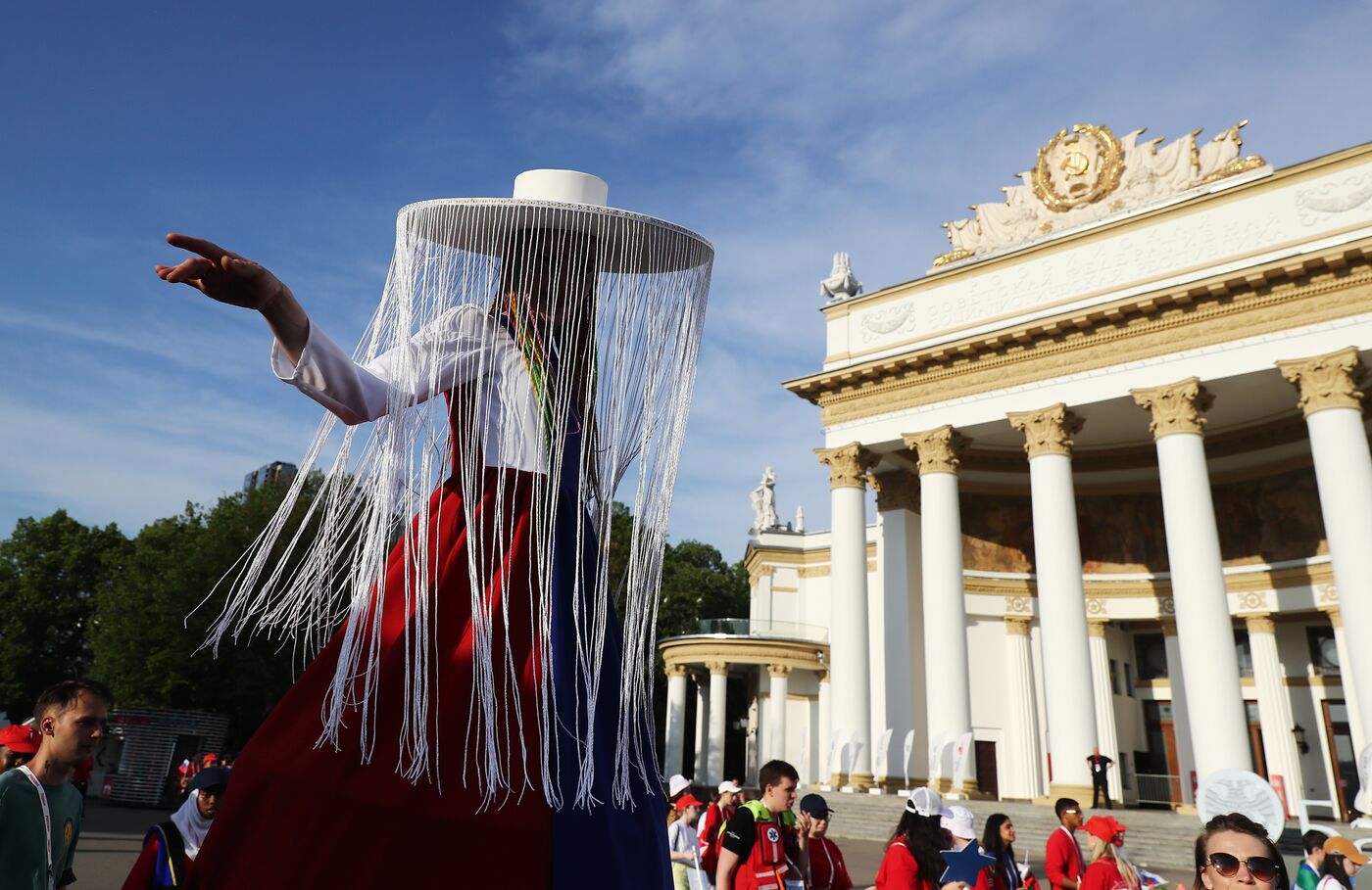 Выставка "Россия". Шествие мечтателей