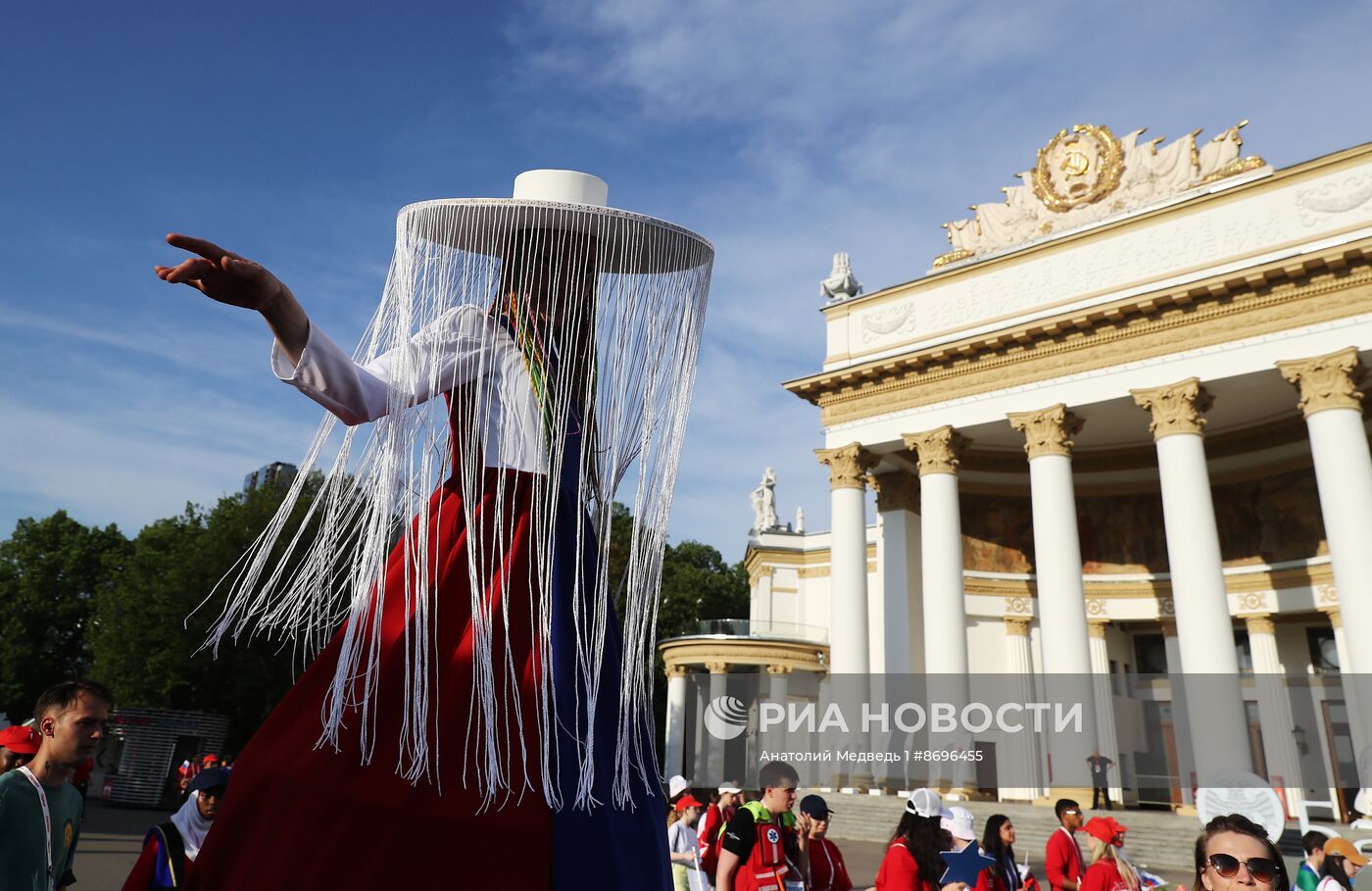 Выставка "Россия". Шествие мечтателей