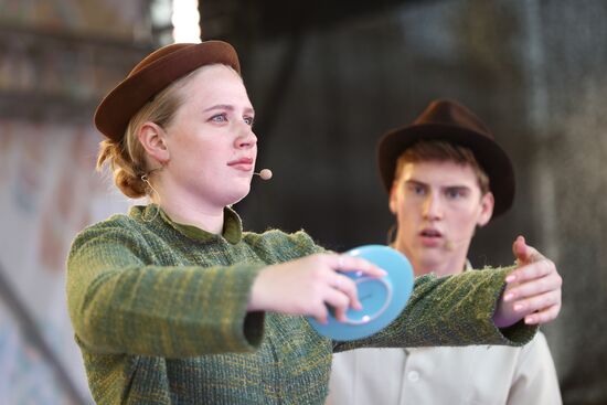 Выставка "Россия". VII Международный фестиваль театральных школ стран БРИКС