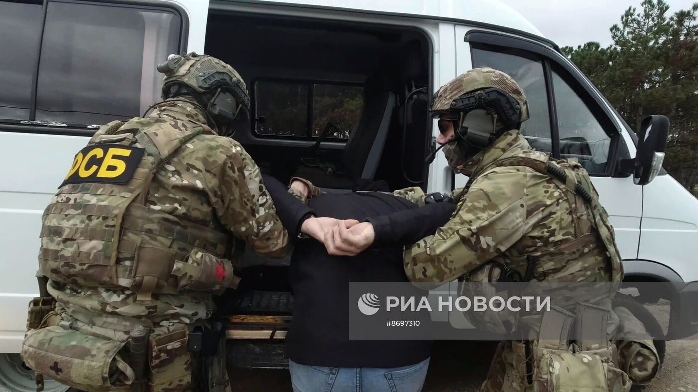 ФСБ России задержала агентов украинских спецслужб, готовивших теракты в Севастополе