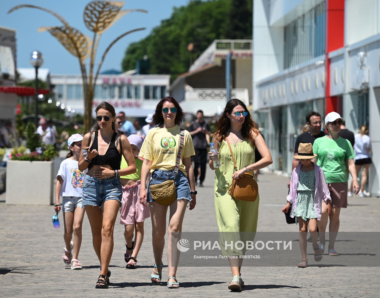 Старт пляжного сезона в Сочи