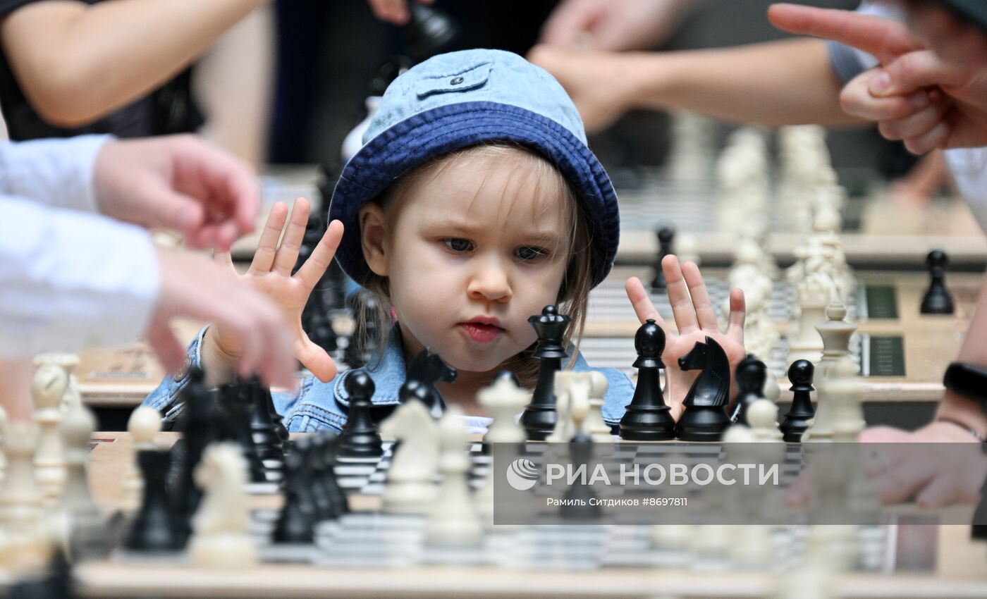 Открытие "Шахматного клуба на Гоголевском бульваре" в Москве