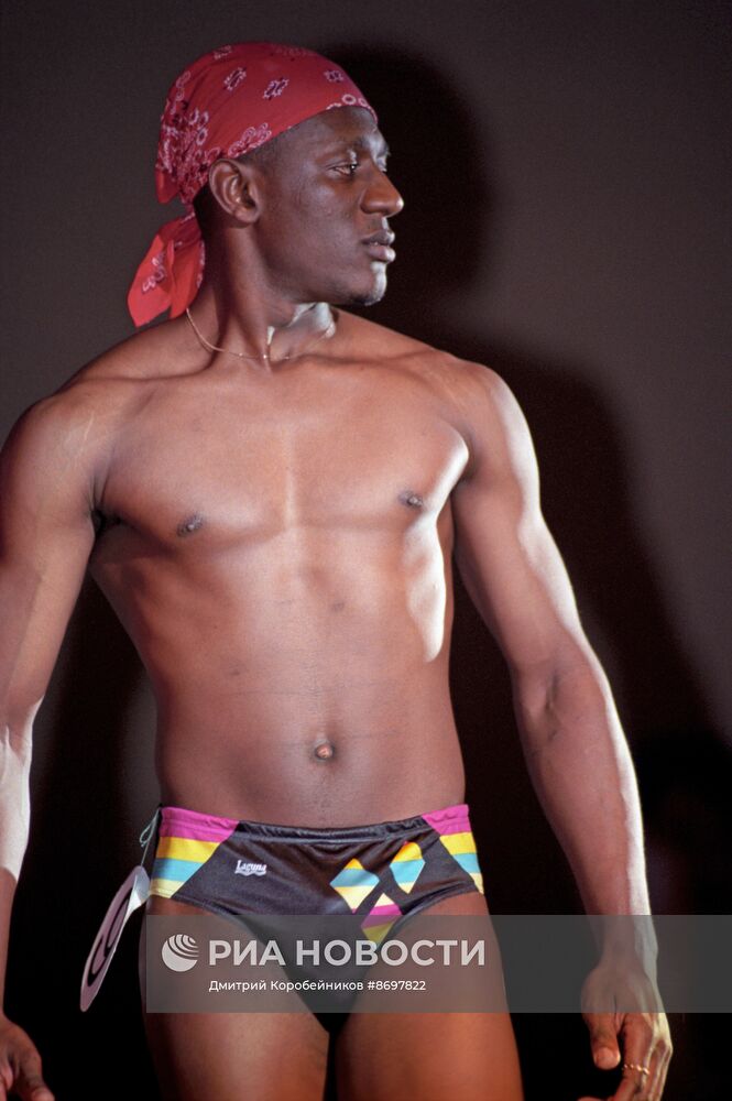 Конкурс "Универсальная модель-98"