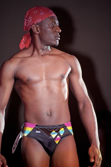 Конкурс "Универсальная модель-98"