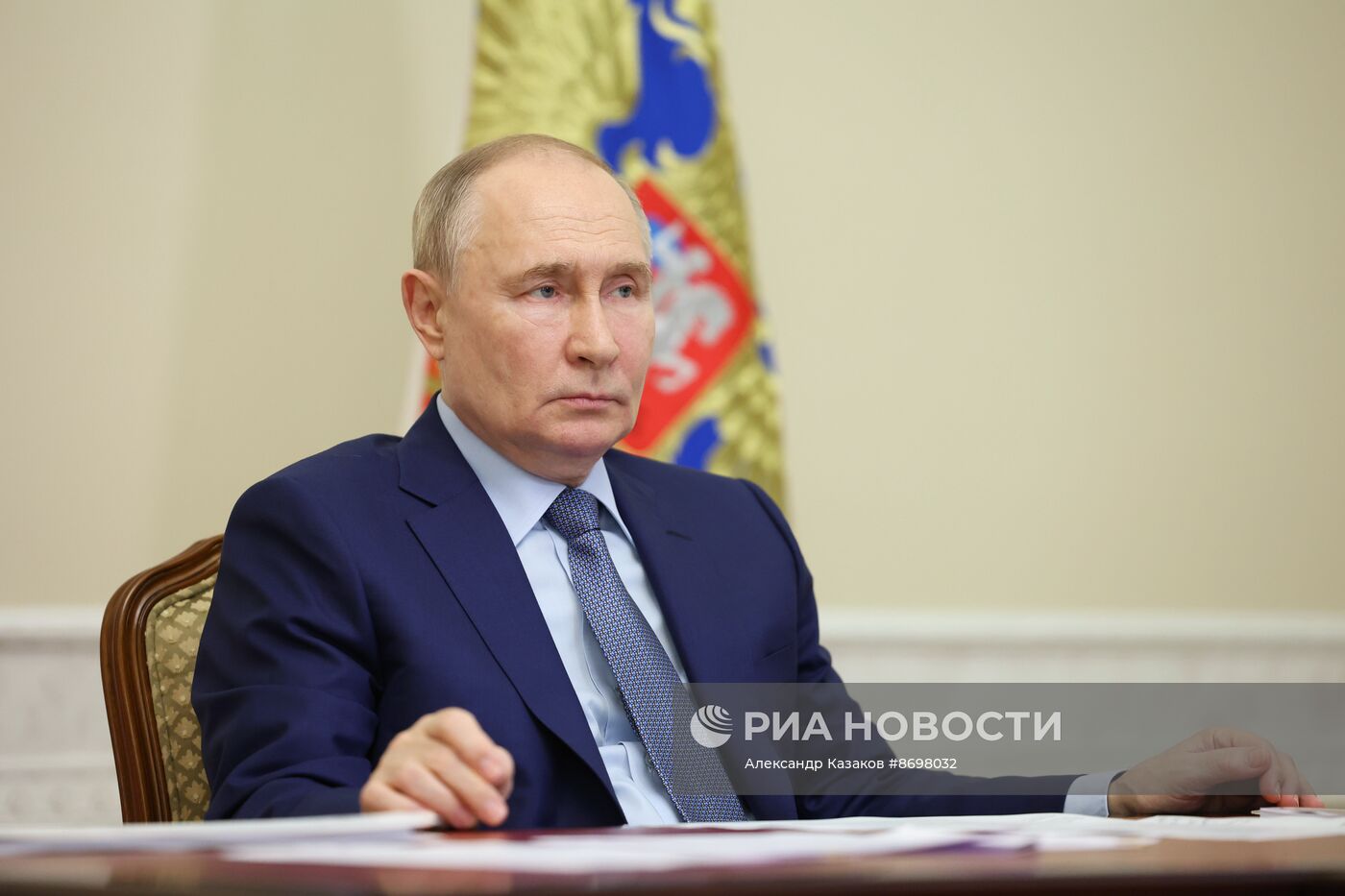 Президент Владимир Путин провел совещание с членами правительства