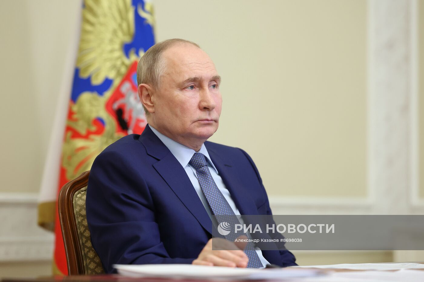 Президент Владимир Путин провел совещание с членами правительства