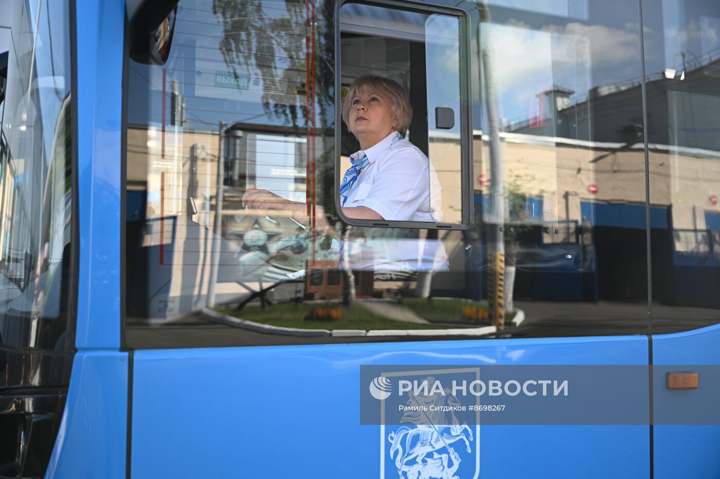 Презентация электробуса в обновленном дизайне