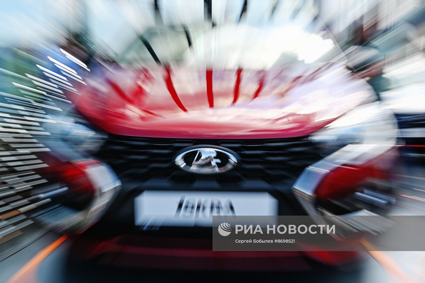 ПМЭФ-2024. Презентация новой модели Lada Iskra