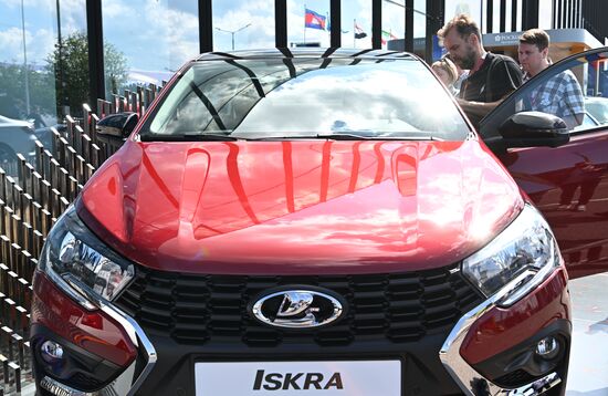 ПМЭФ-2024. Презентация новой модели Lada Iskra