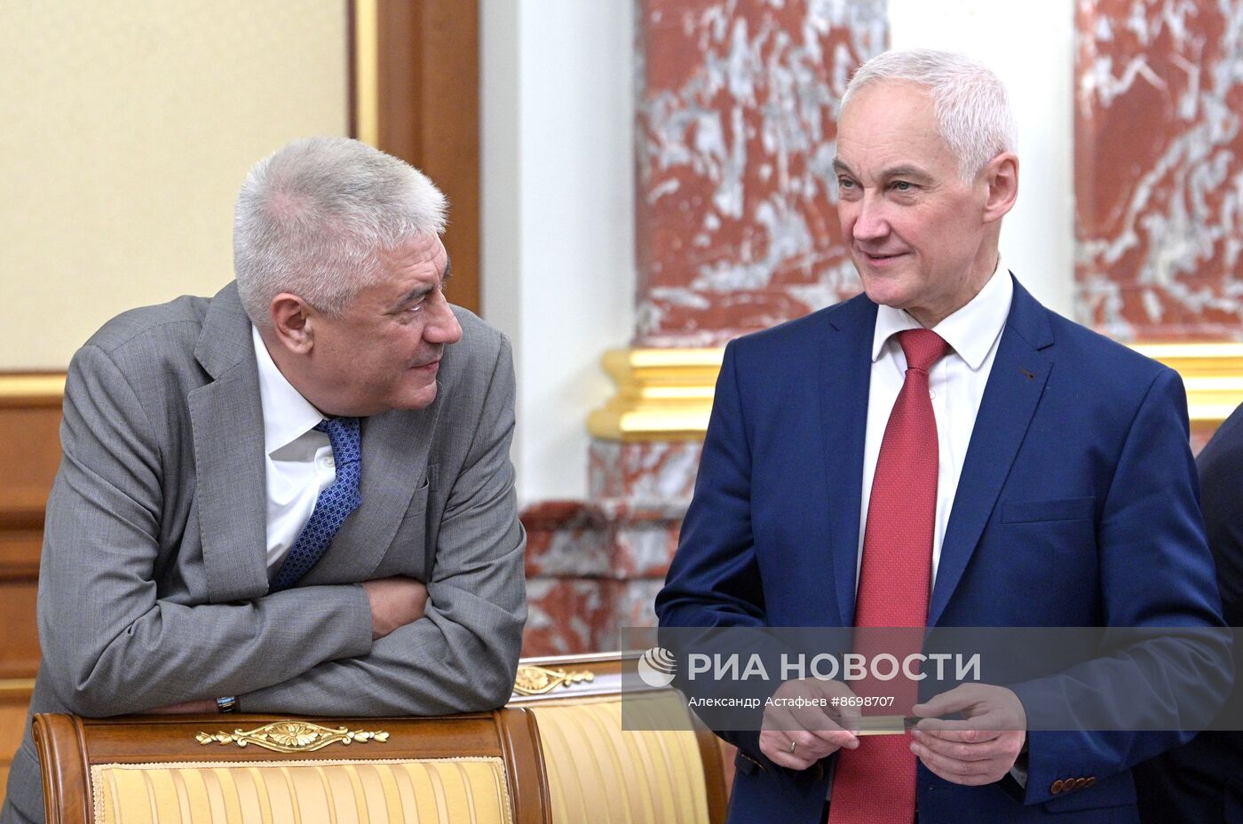Премьер-министр Михаил Мишустин провел заседание правительства РФ