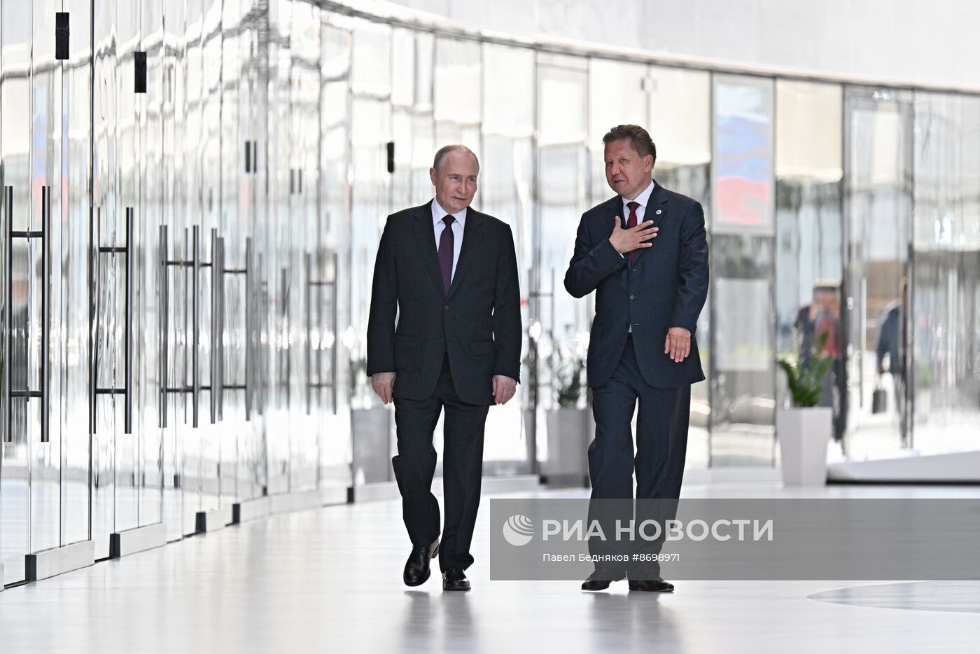 Рабочая поездка президента Владимира Путина в Санкт-Петербург